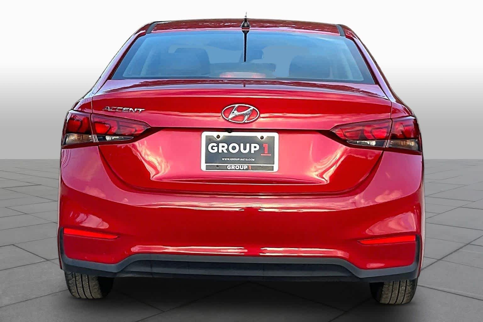 Pre-Owned 2022 Hyundai Accent SE