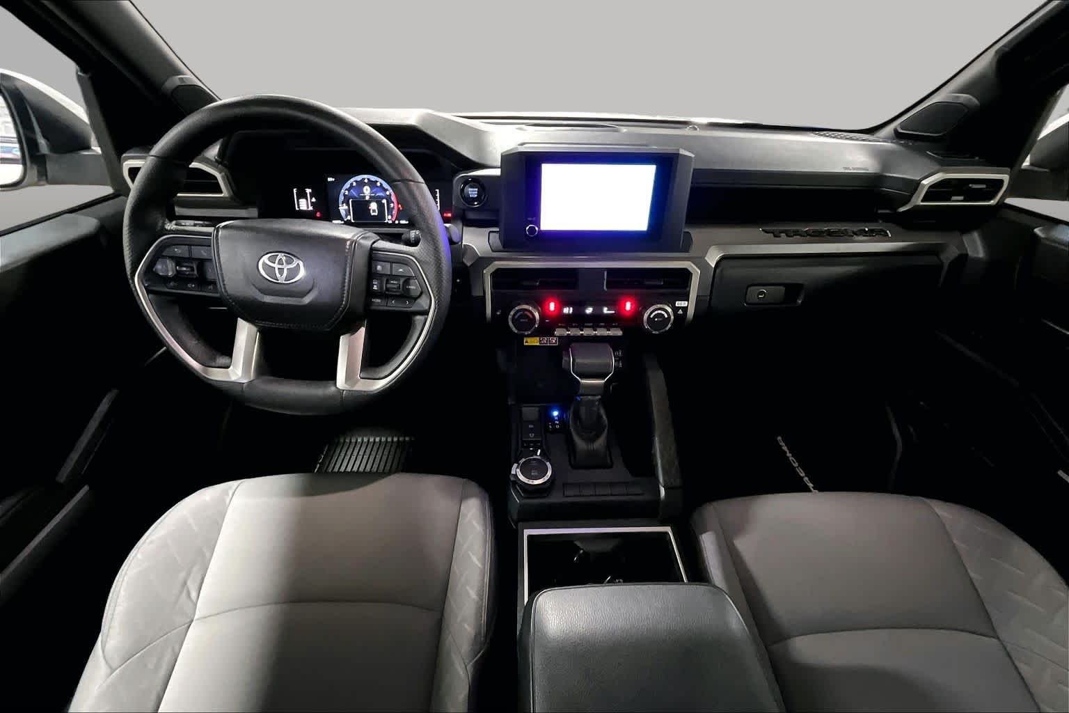 Used 2025 Ice Cap Toyota SR5 image 14