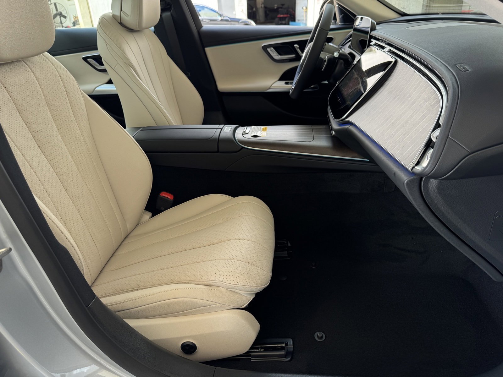 New 2026 Cirrus Silver Metallic Mercedes-Benz E 350 image 40