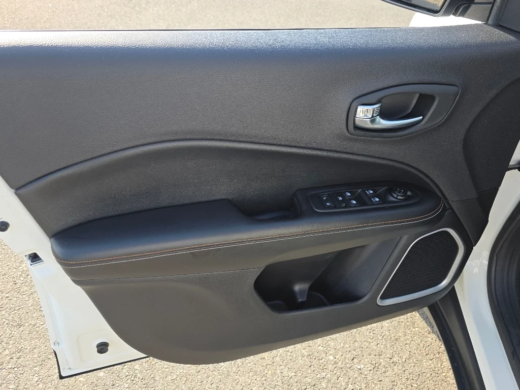 Used 2017 White Clear Coat Jeep Latitude image 31