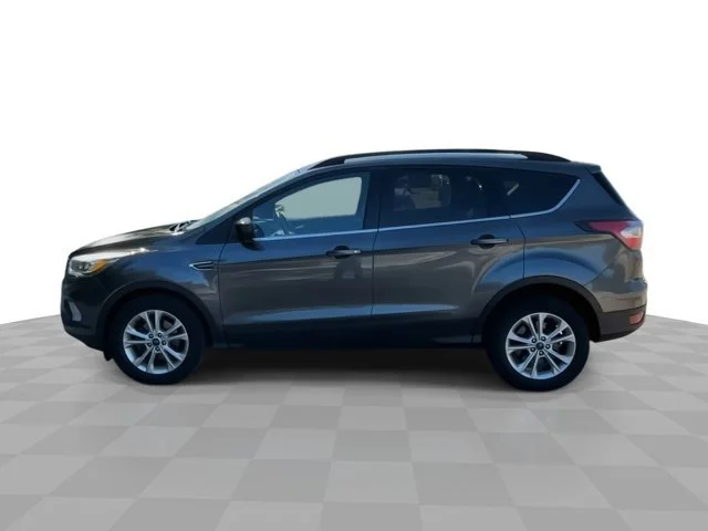 Used 2017 Shadow Black Ford SE image 7
