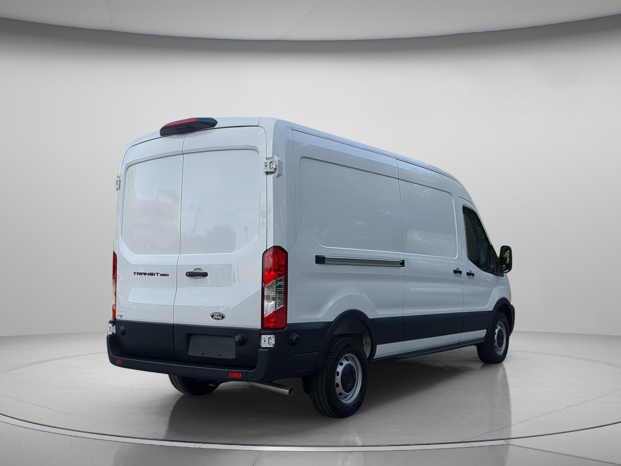 New 2026 Oxford White Ford Cargo Van image 37