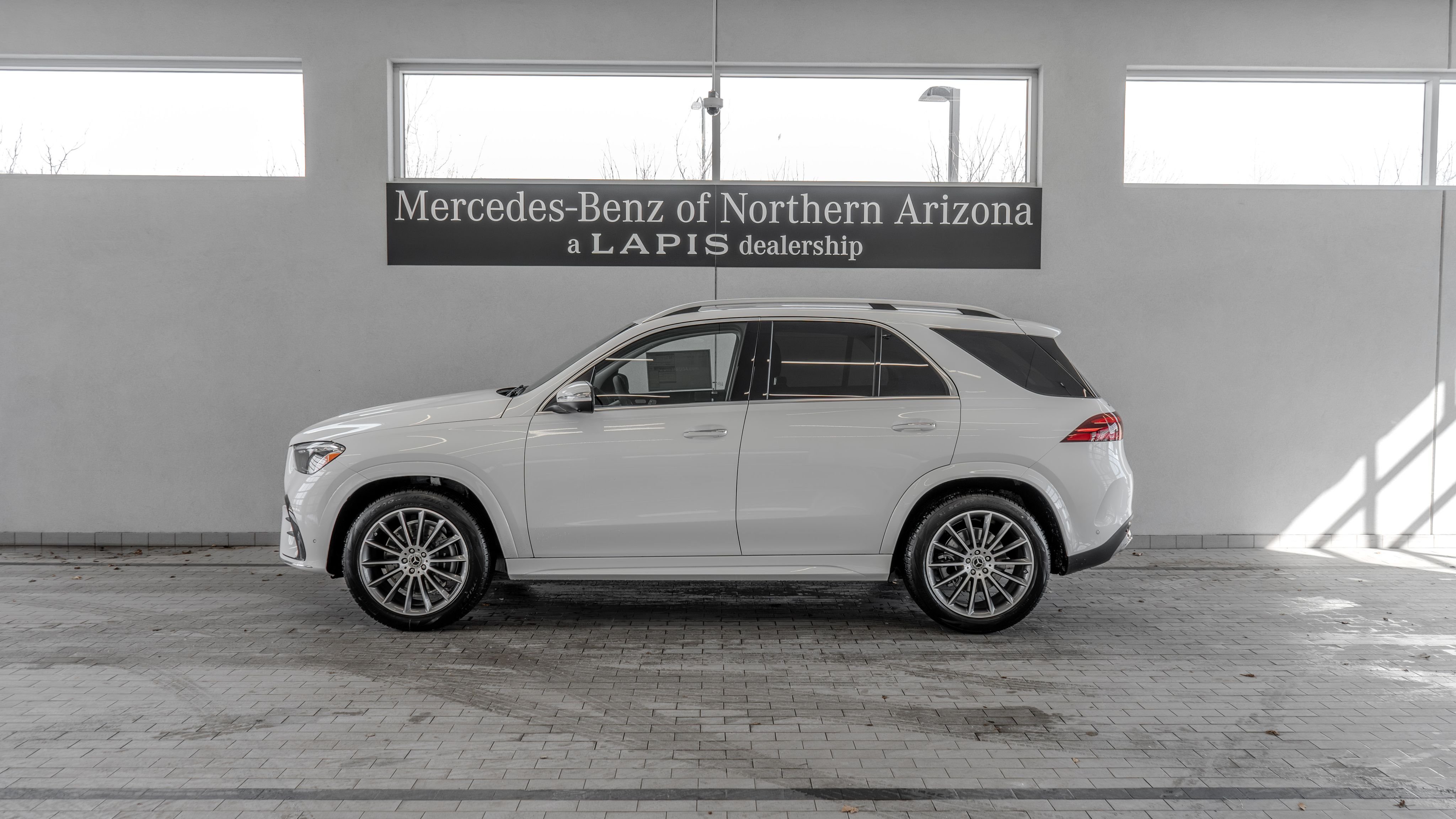 New 2026 Polar White Mercedes-Benz GLE 350 image 2