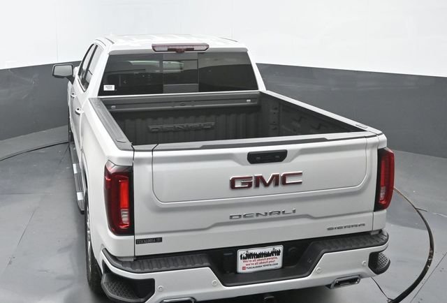 Used 2024 White Frost Tricoat GMC Denali image 31