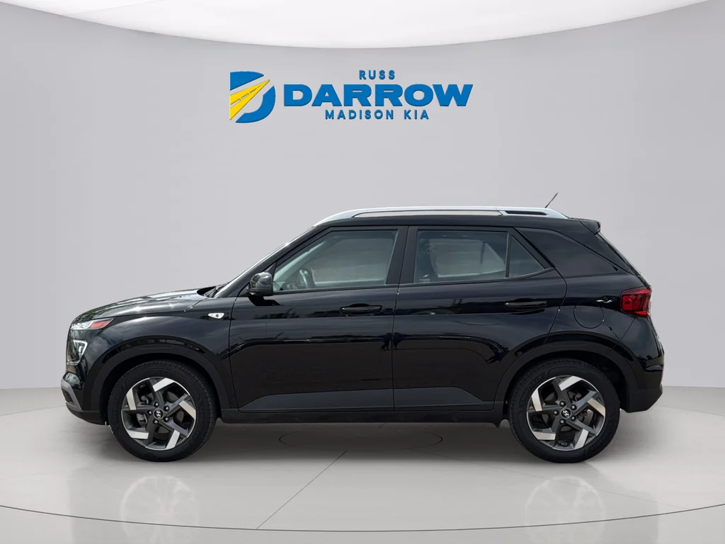 Used 2024 Onyx Black Hyundai SEL image 2