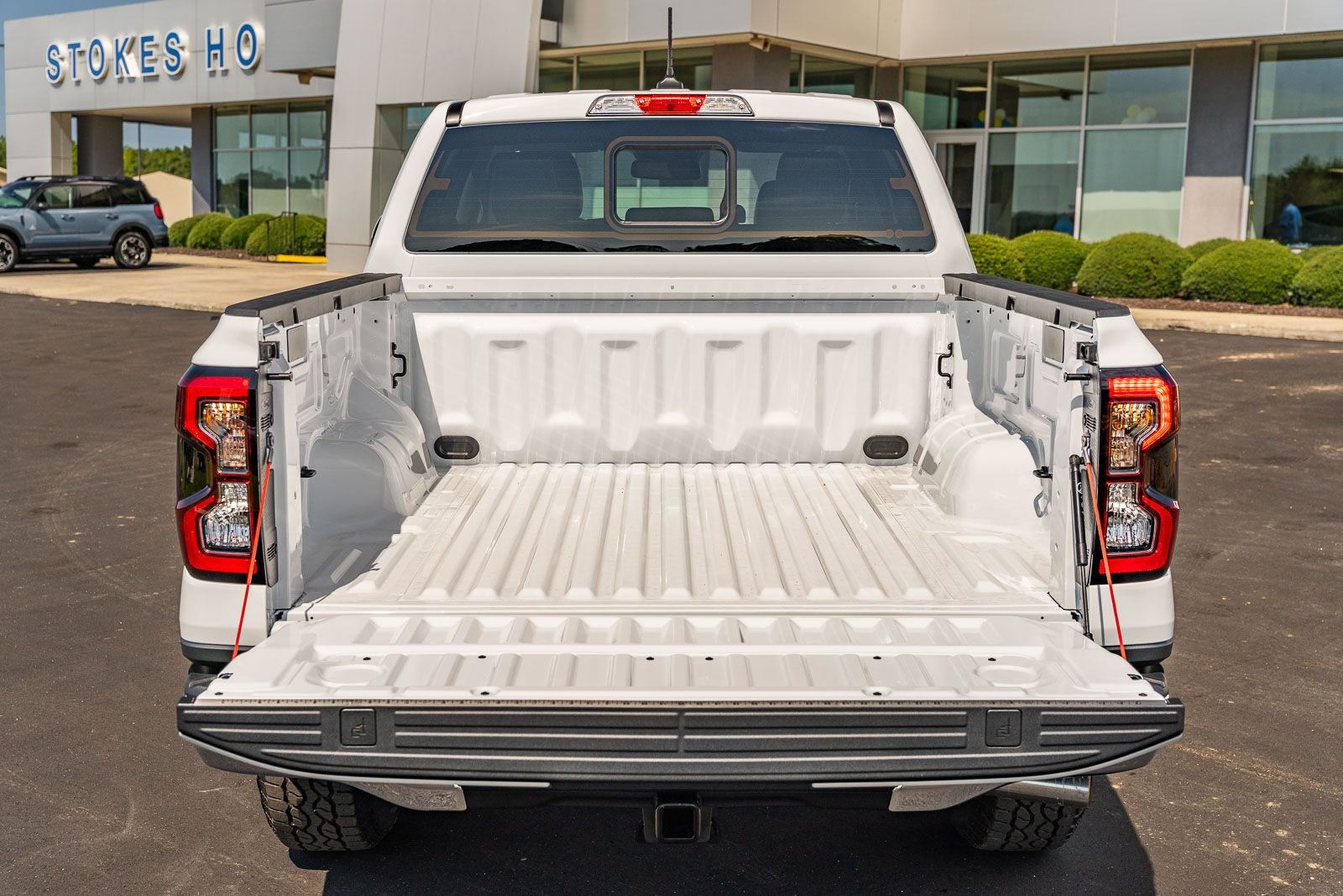 New 2026 Oxford White Ford Lariat® image 11