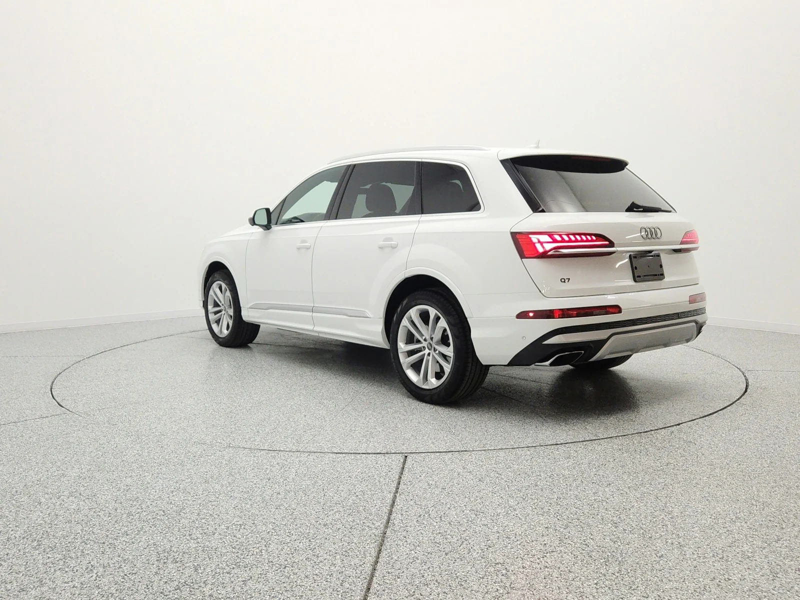 Used 2025 Carrara White Audi Premium Plus 55 TFSI quattro image 7