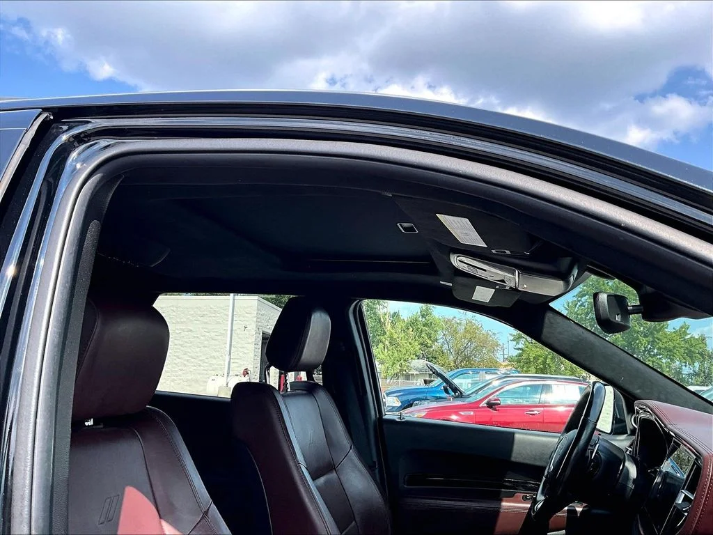 Used 2021 Black Dodge Citadel image 23