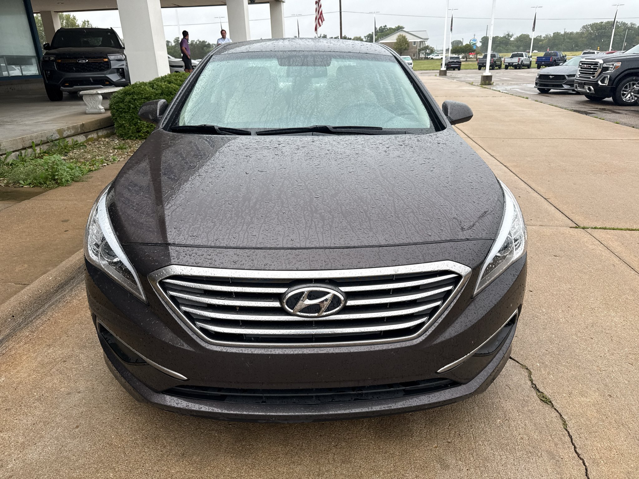Used 2016 Dark Truffle Hyundai 2.4L SE image 3