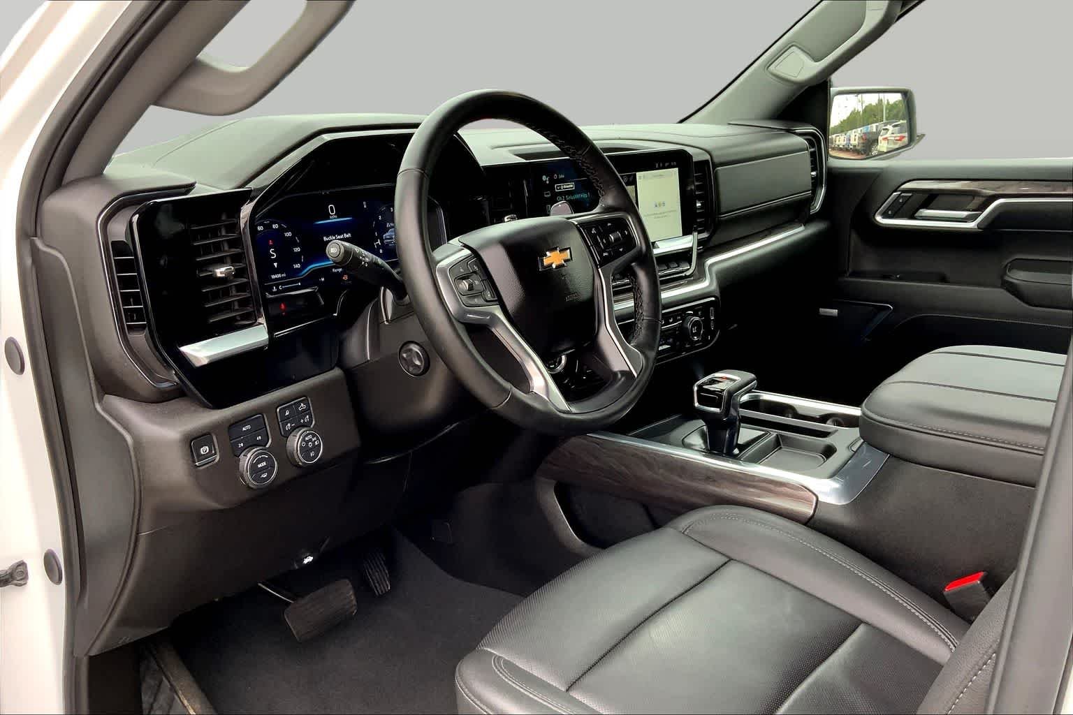 Used 2024 Summit White Chevrolet LTZ image 16