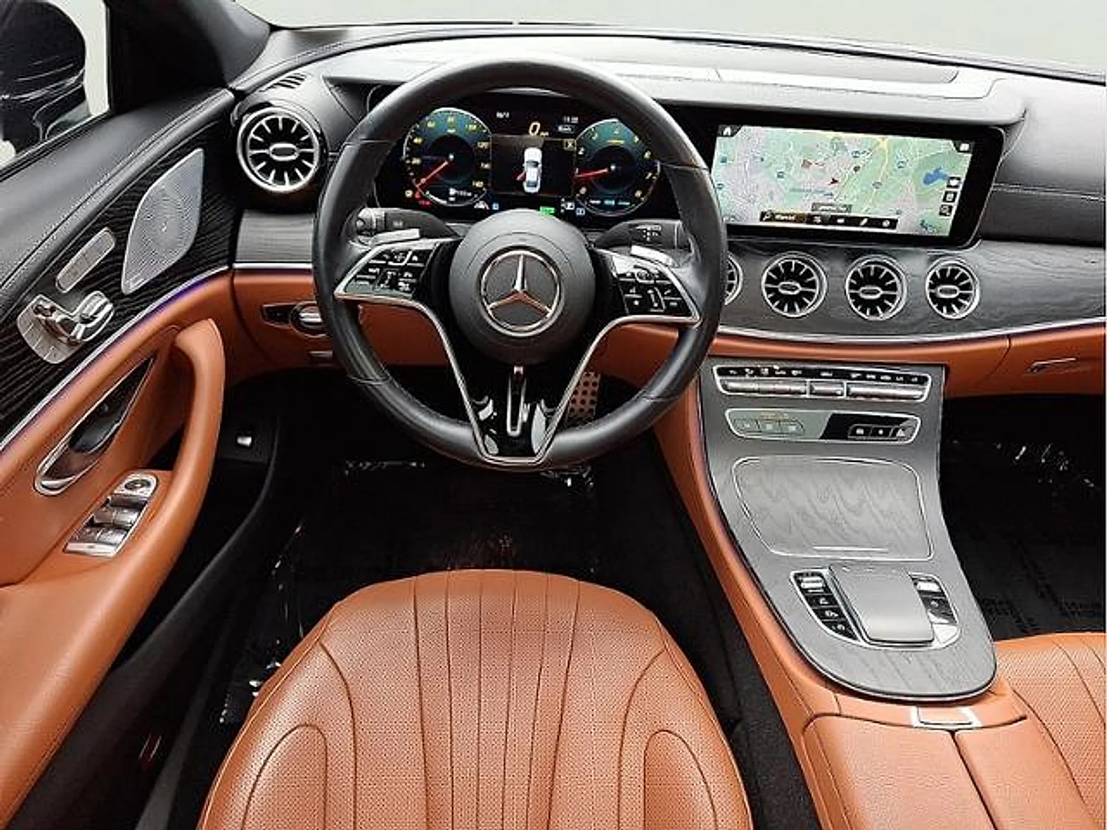 Used 2022 Obsidian Black Metallic Mercedes-Benz 4MATIC® image 18