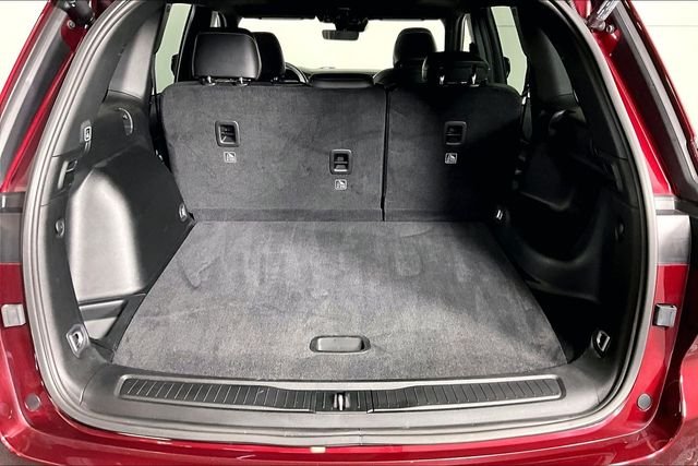 Used 2025 Red Jeep Altitude X image 29
