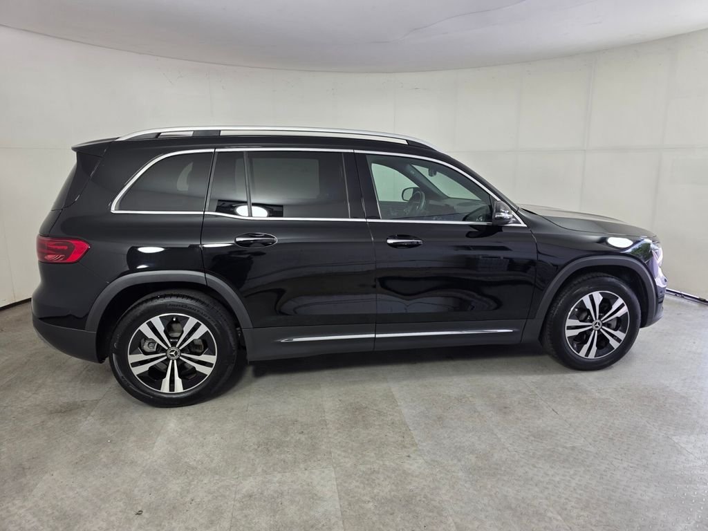 Certified Used 2025 Black Mercedes-Benz GLB 250 image 3