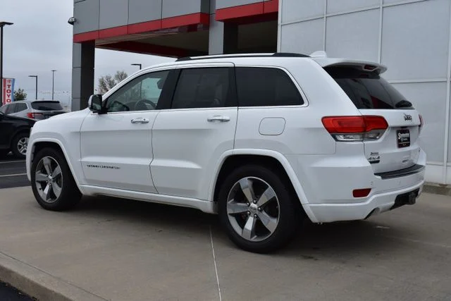Used 2016 White Jeep Overland image 7
