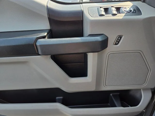 Used 2018 Gray Ford XL image 37