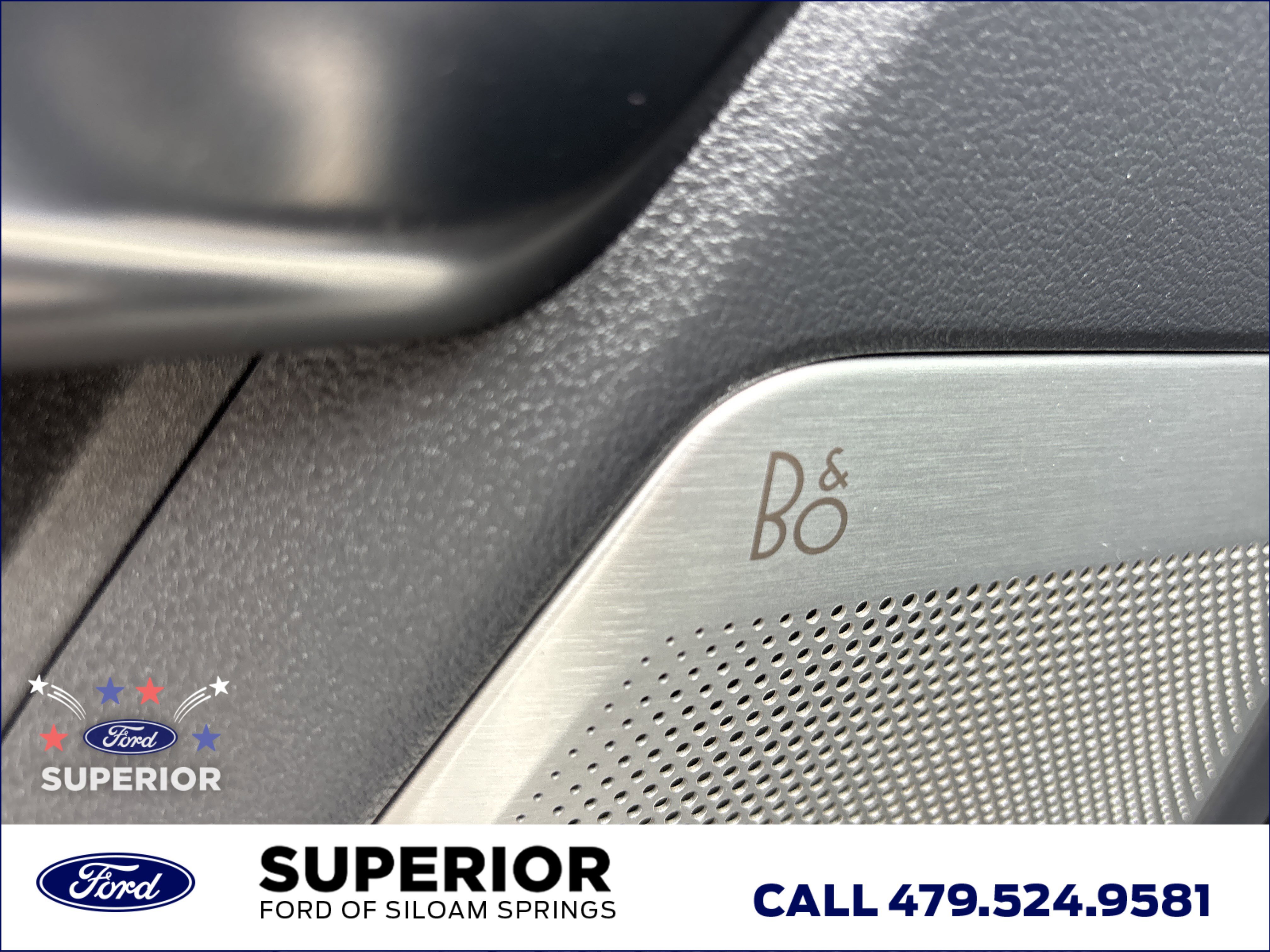 Used 2023 Star White Metallic Tri-Coat Ford Platinum 4WD image 27
