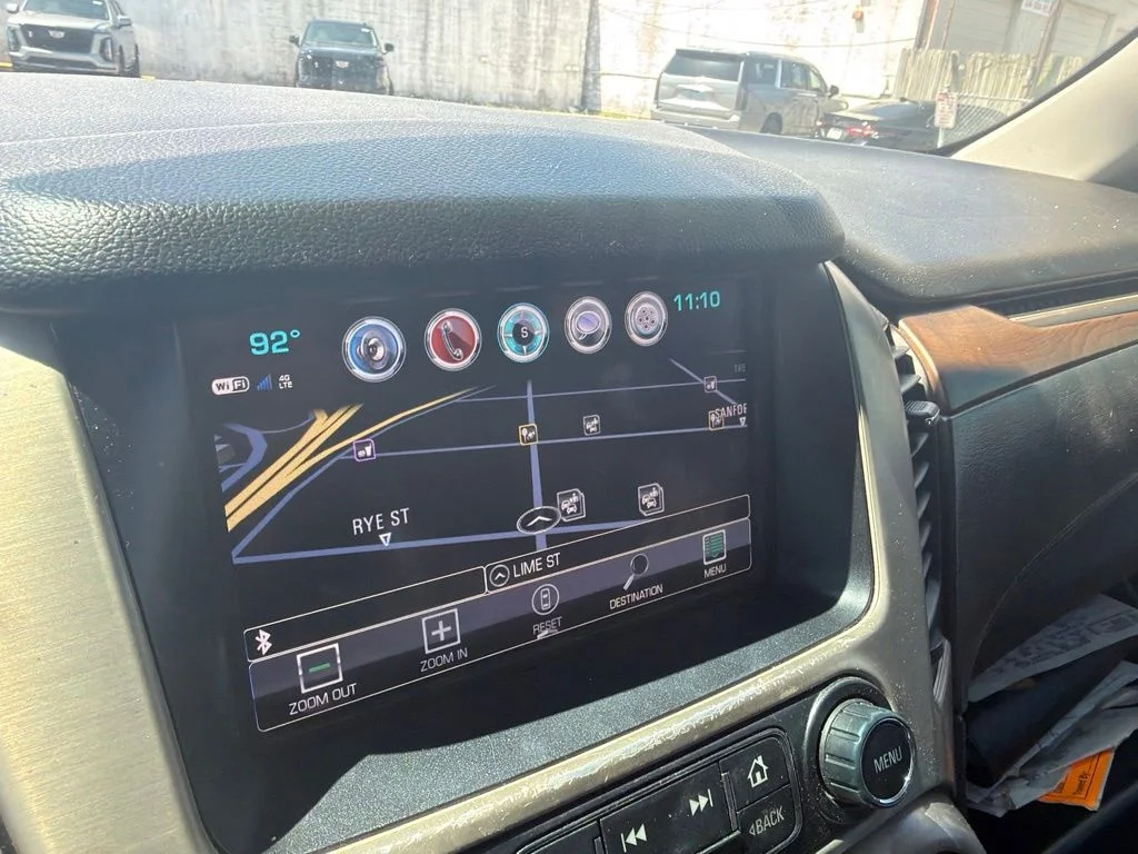 Used 2018 Silver GMC Denali image 3