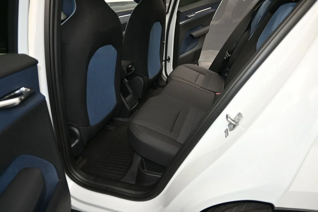 New 2026 Crystal White Volvo Twin Motor Performance Ultra image 26