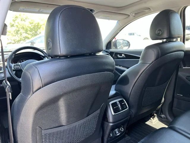 Used 2019 Purple Kia EX image 38
