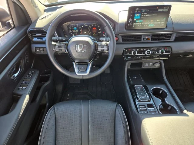 Used 2025 White Honda Elite image 14
