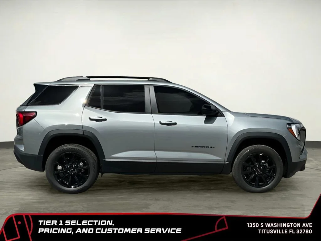 New 2026 Sterling Metallic GMC Elevation image 9