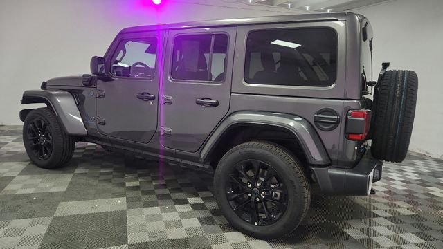 Used 2025 Gray Jeep Sahara 4xe image 5