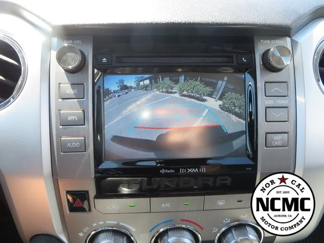 Used 2018 Silver Toyota SR5 image 28
