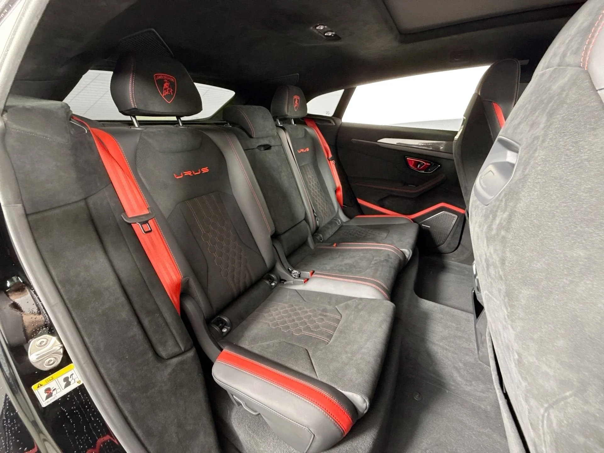 Used 2024 Nero Noctis Metallic Lamborghini Performante image 22