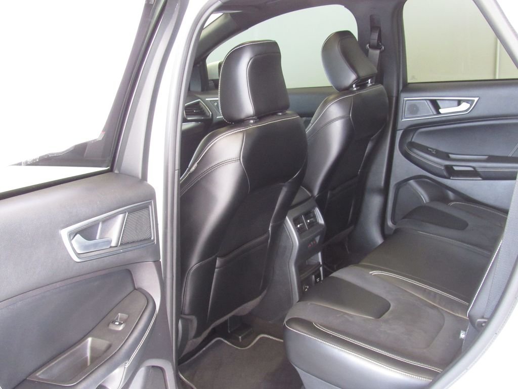 2022 Ford Edge ST - Photo 14