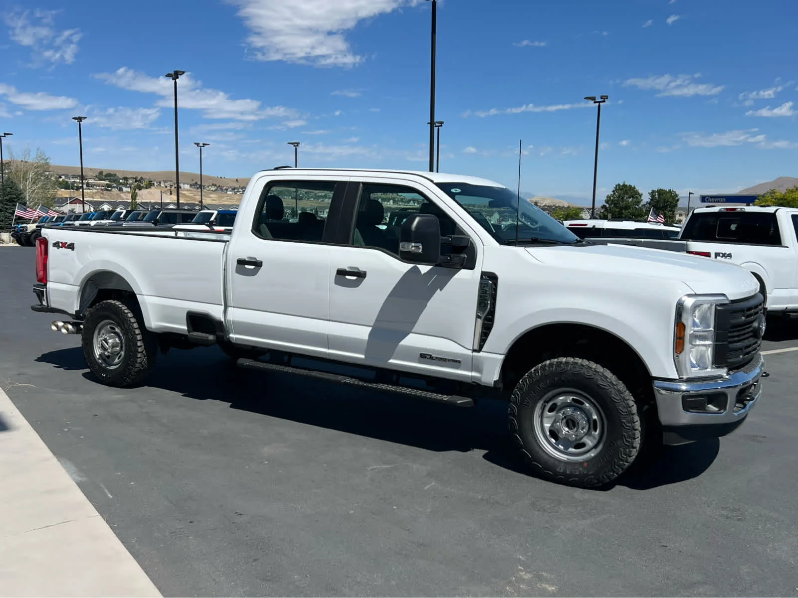 New 2026 Oxford White Ford XL image 5