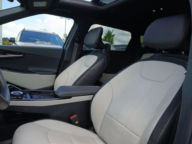 Certified Used 2023 Gray Kia GT-Line image 14