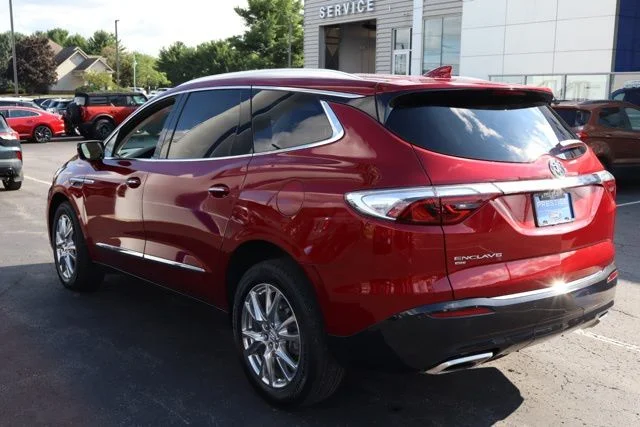 Used 2023 Red Buick Essence image 6