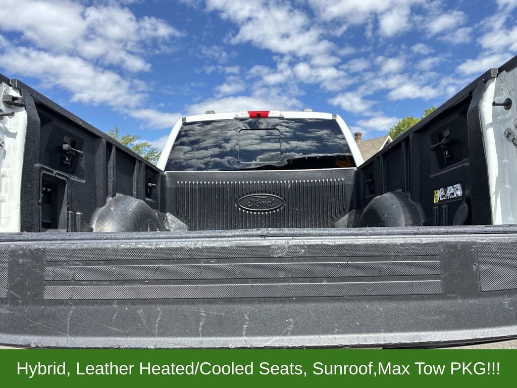 Used 2022 White Ford Lariat image 11