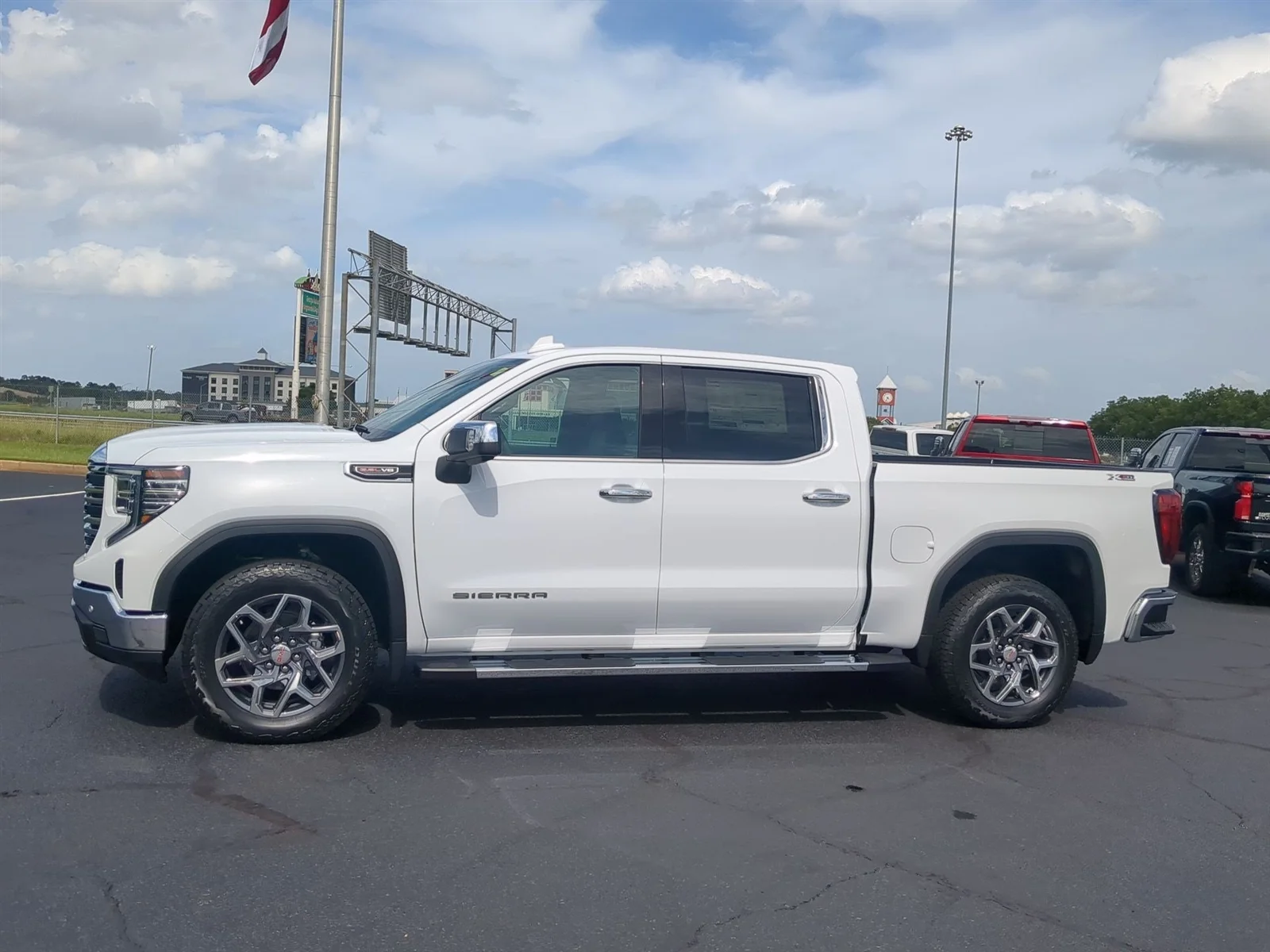 New 2026 Summit White GMC SLT image 29