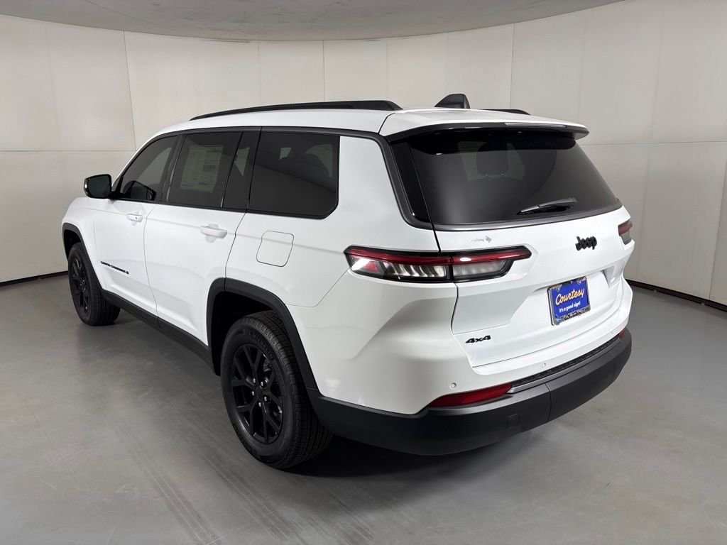 New 2026 Bright White Clear-Coat Exterior Paint Jeep Altitude image 6