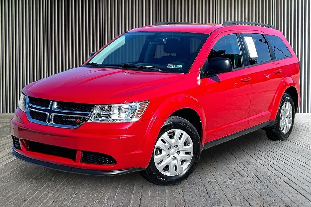 Used 2020 Red Dodge SE image 12