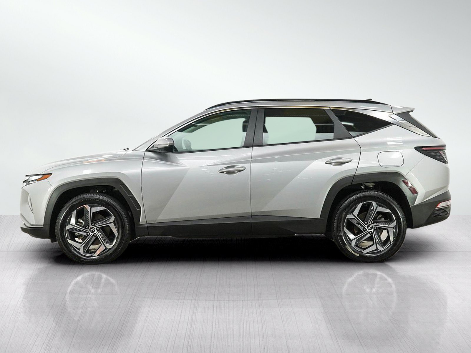 Used 2023 Hyundai Tucson SEL Convenience with VIN KM8JFCA12PU128184 for sale in Minneapolis, Minnesota