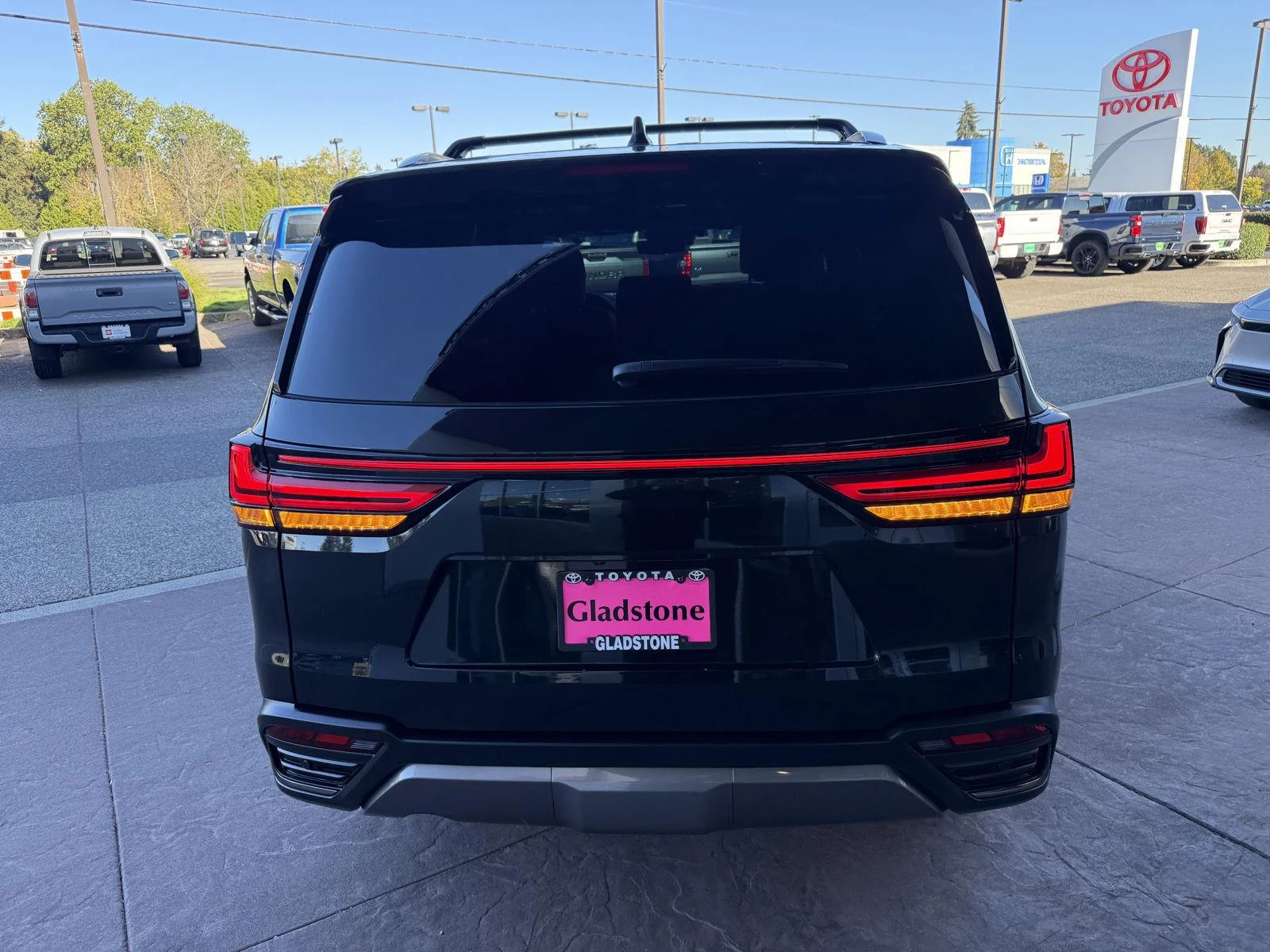 Used 2026 Caviar Lexus LX 700h Luxury image 5