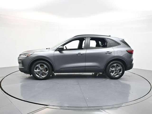 Used 2025 Gray Metallic Ford ST-Line image 4