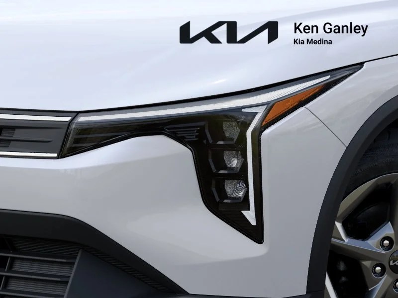 New 2026 White Kia LXS image 10