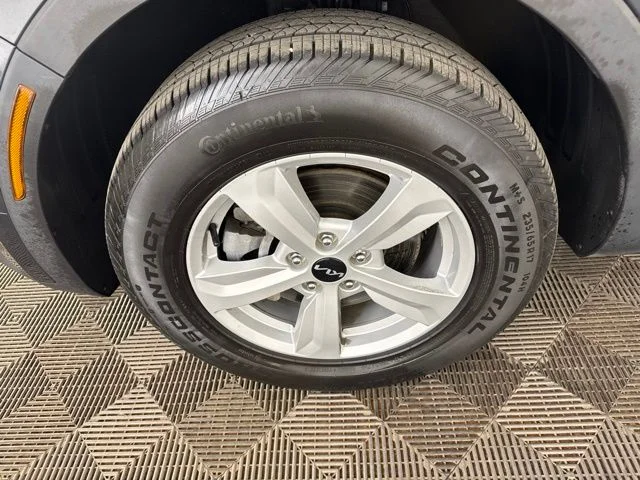 Used 2023 Gray Kia LX image 28