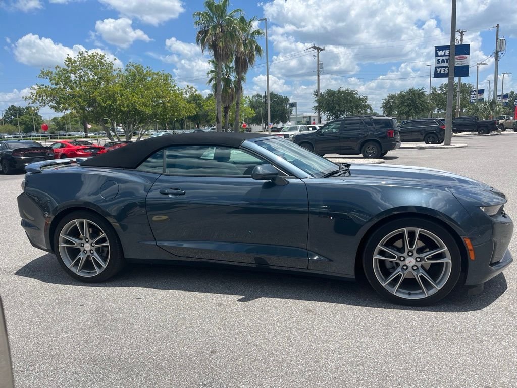 Used 2022 Gray Chevrolet 1LT image 4