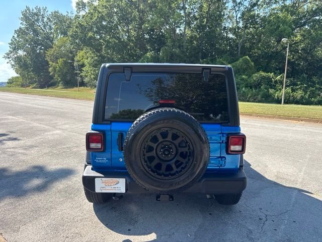 Used 2021 Blue Jeep Sport image 6