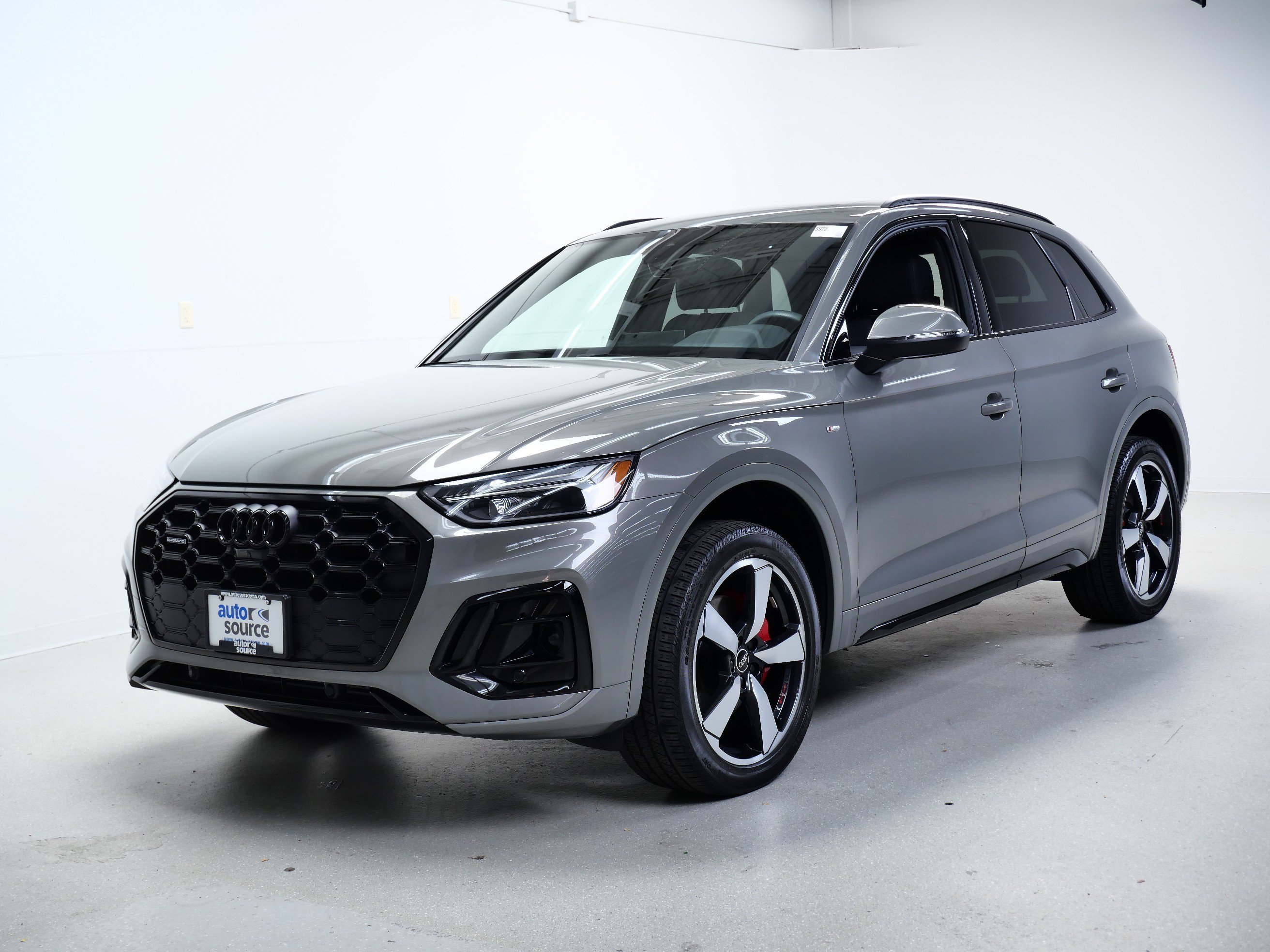 Used 2024 Chronos Gray Metallic Audi S line Premium Plus image 9
