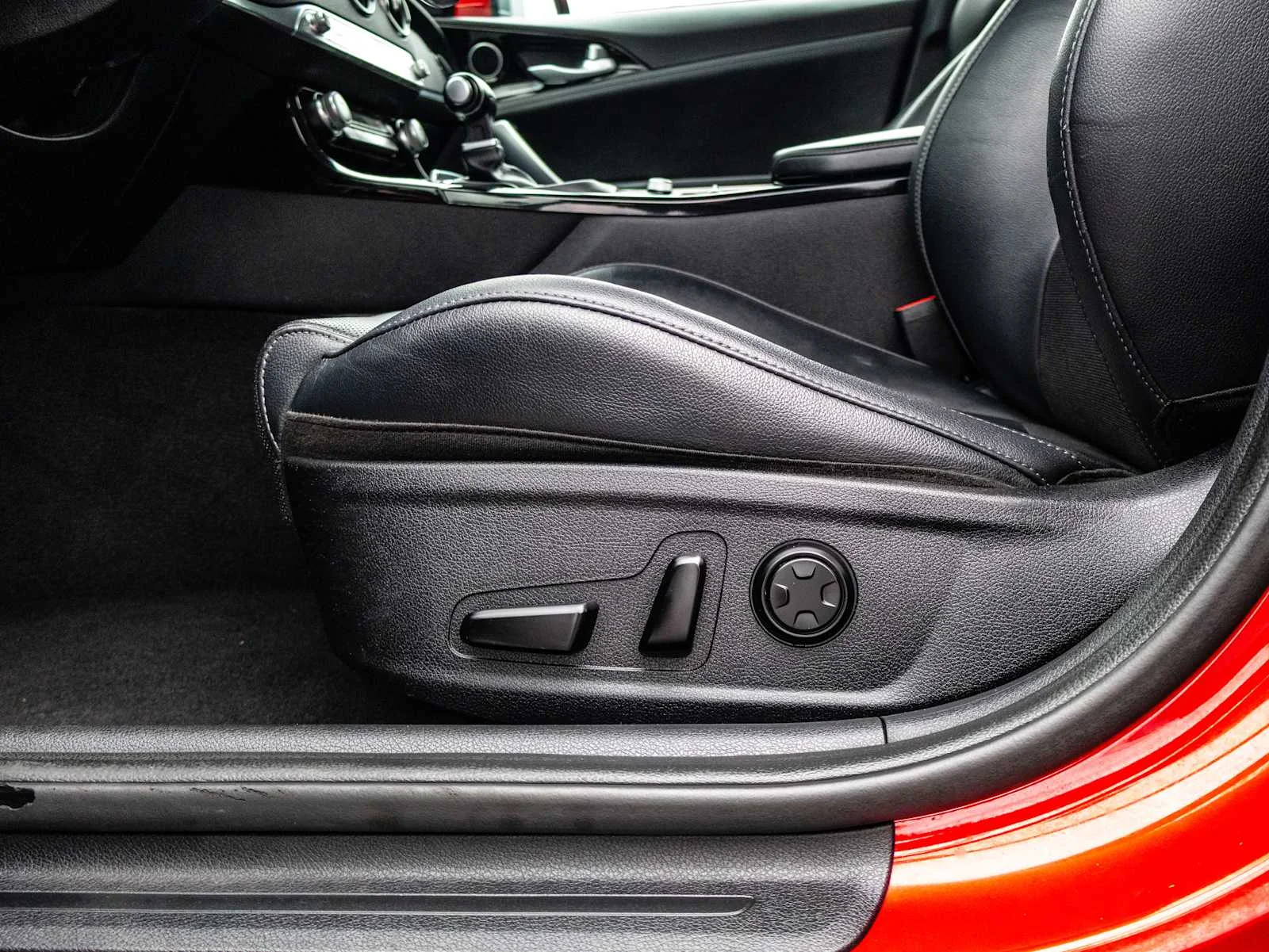 Used 2019 Red Kia Base image 22