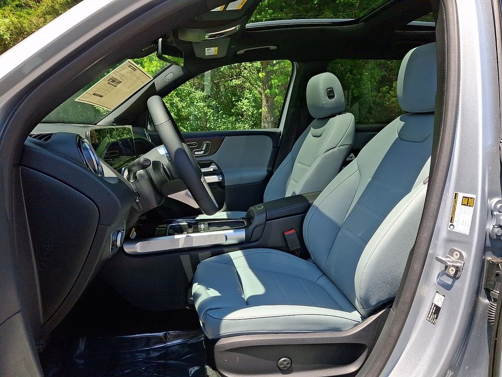 New 2026 Cirrus Silver Metallic Mercedes-Benz GLB 250 image 9