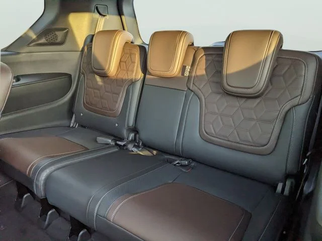 2026 Nissan Armada Platinum Reserve - Photo 17