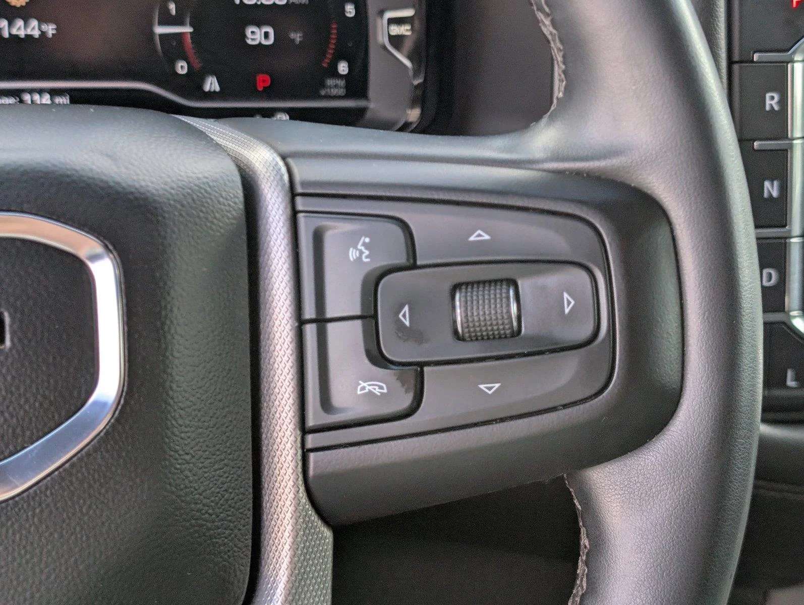 Used 2023 STERLING METALLIC GMC Denali image 28