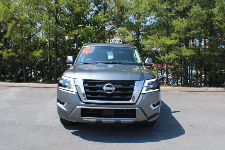 Used 2021 Gray Nissan SL image 18