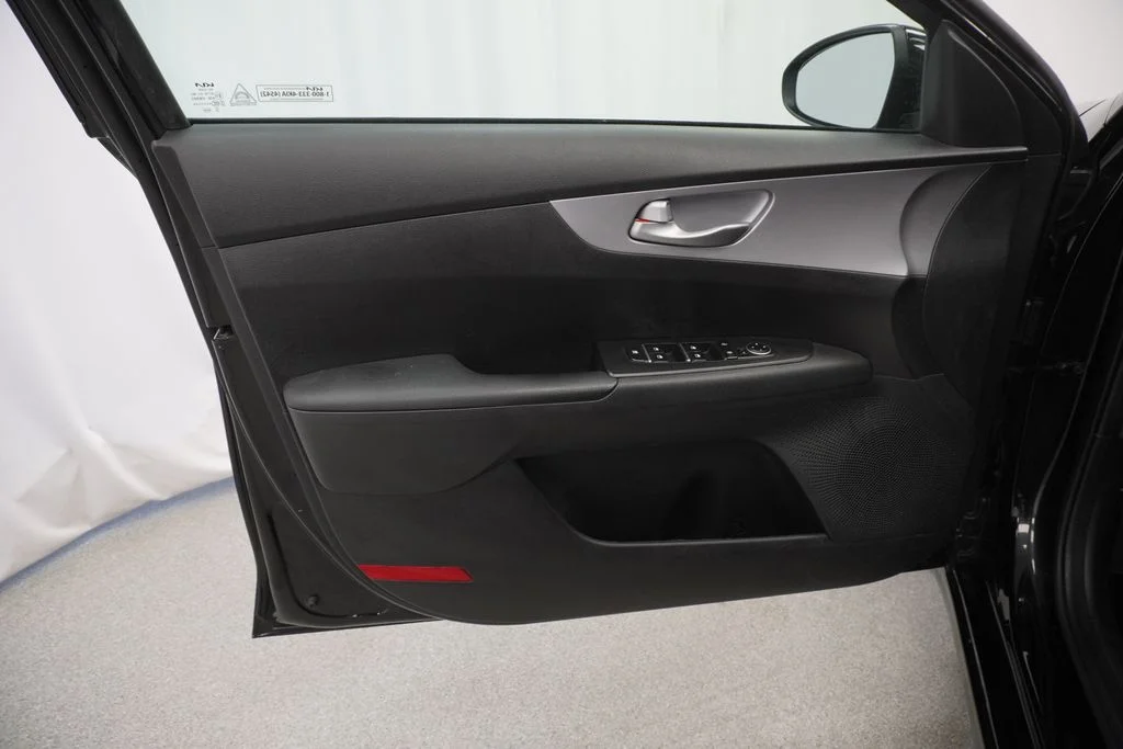 Used 2024 Black Kia LX image 41